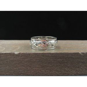 Size 7.75 Sterling Silver Light Floral Design Band Ring Vintage Wedding
